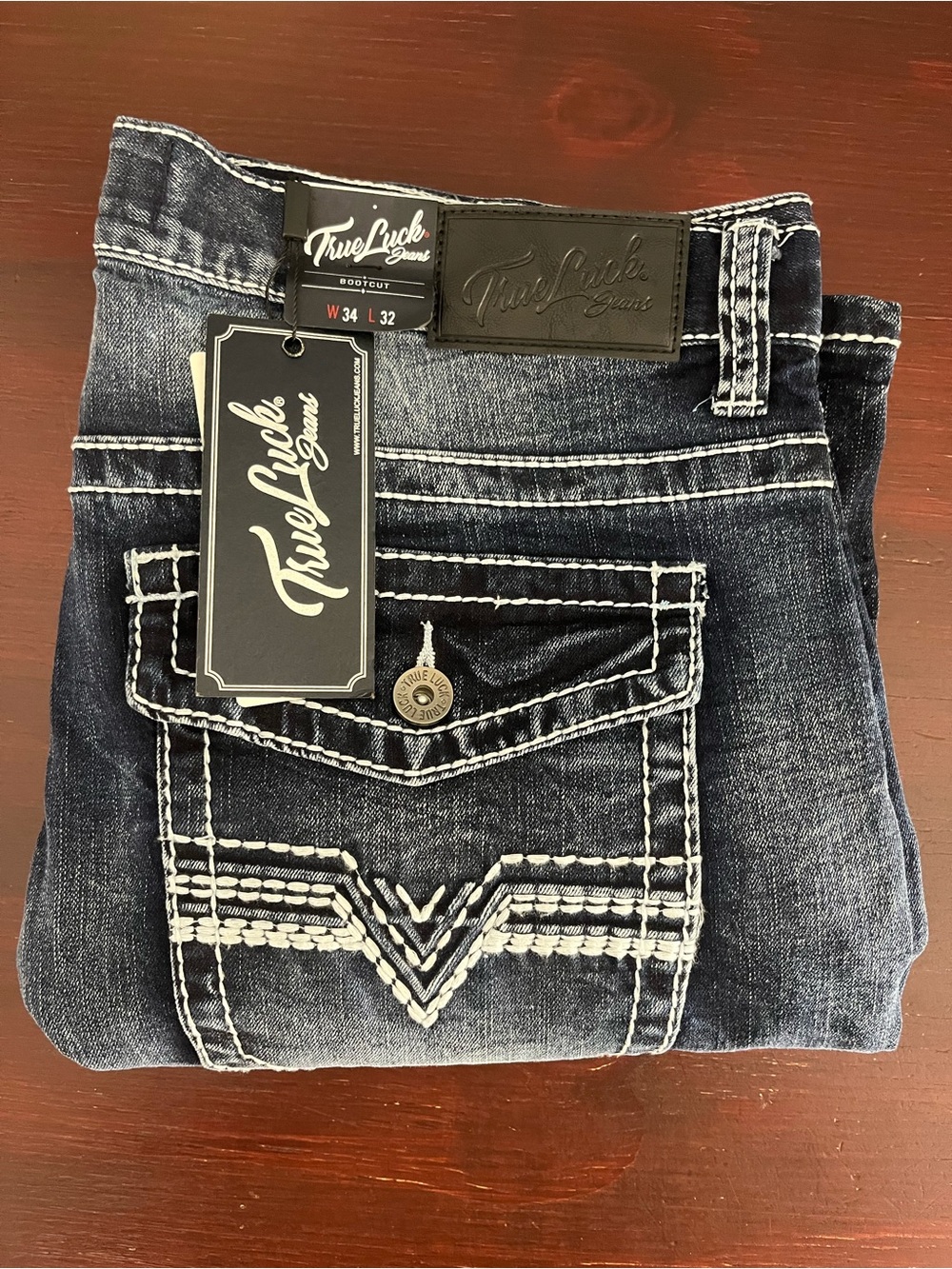 True Luck Men`s Jeans Bootcut Medium Wash 34x32 NWT Embroidered